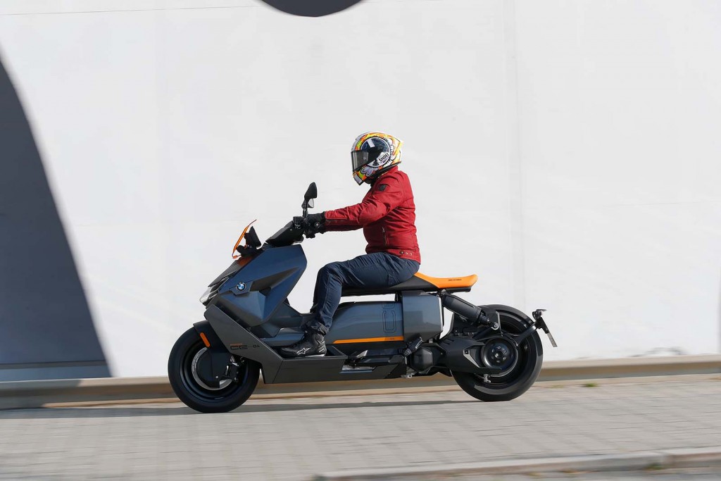 BMW CE 04 Electric Scooter Review | Move Electric